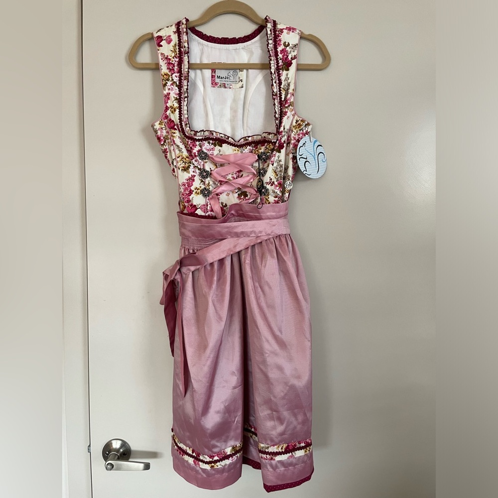 NWT Marjo Dirndl German Dress Size 38 (US equivalent 8)